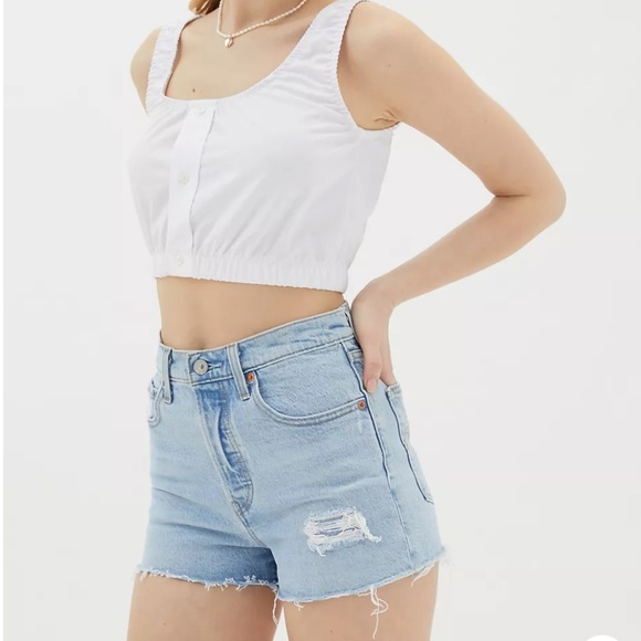 Levi’s Ribcage cut off short in Tango Pulse light - Picture 4 of 11